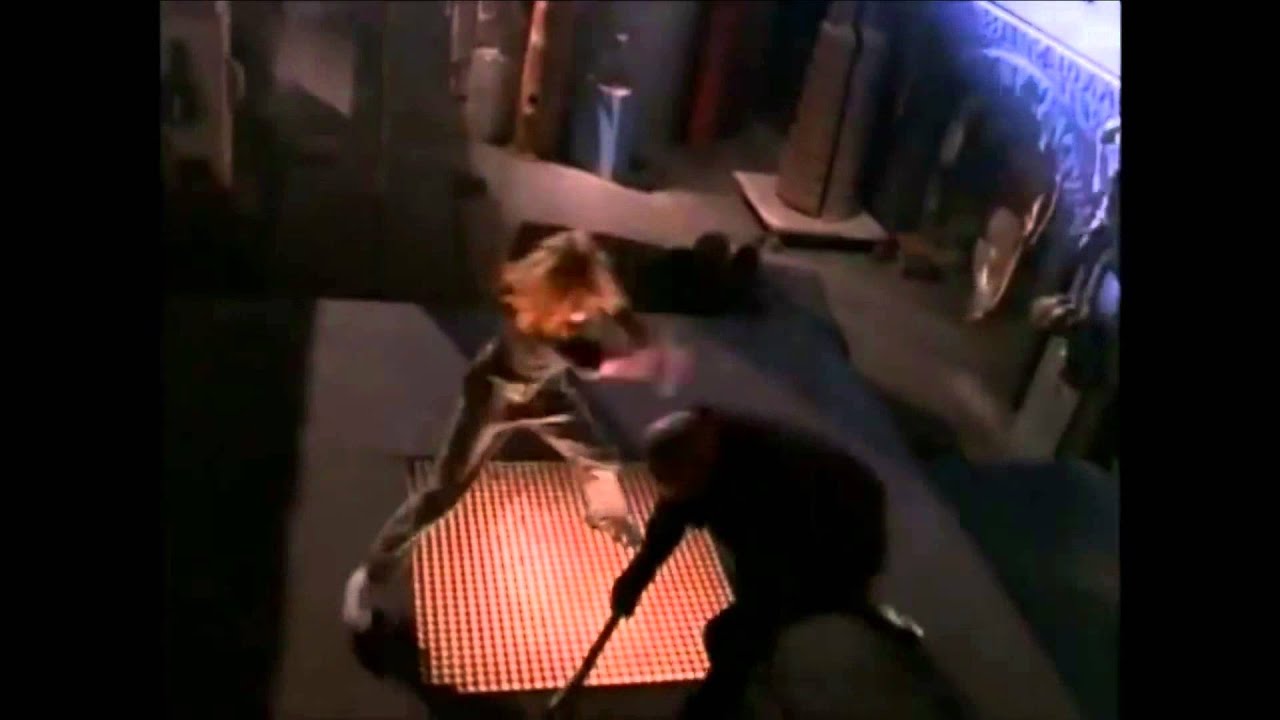 buffy the vampire slayer ( fights scenes) -one woman army