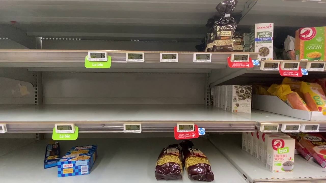 Coronavirus : les rayons des supermarchés vides (15 mars 2020, Aubagne, France)