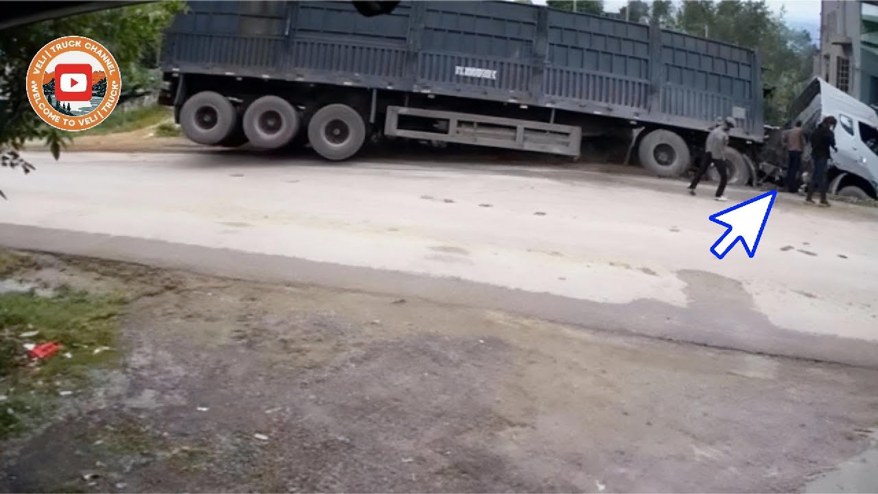 Подъемы на холмы, перевороты, увязание в грязи: битва стальных колес!
