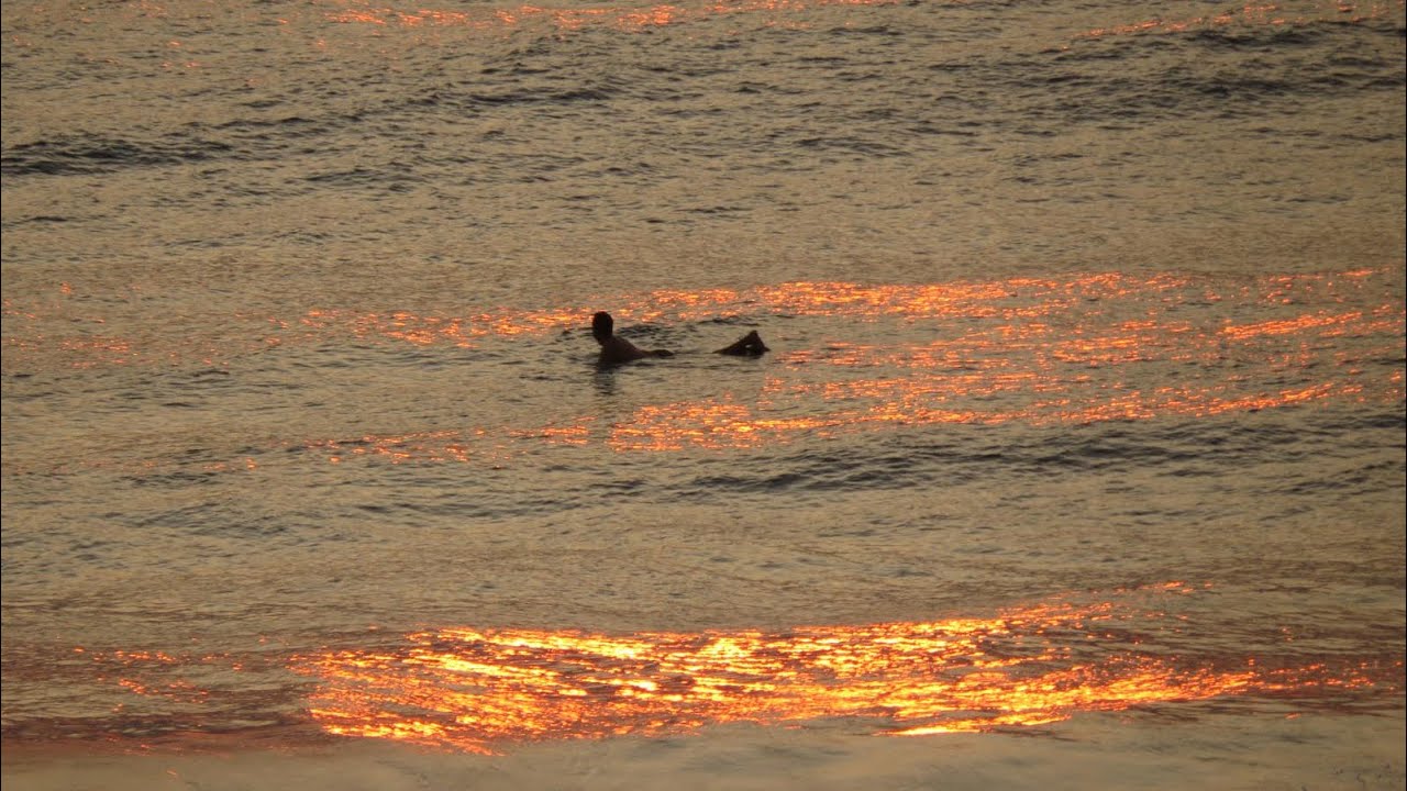 SUNSET SESSIONS ON LOW TIDE AT ULUWATU!!! 🌊