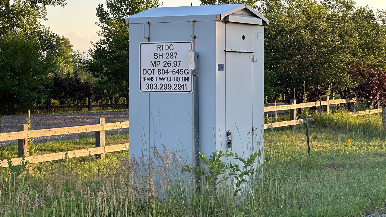 Abandoned Railroad Crossing (US 287, near Erie, CO)