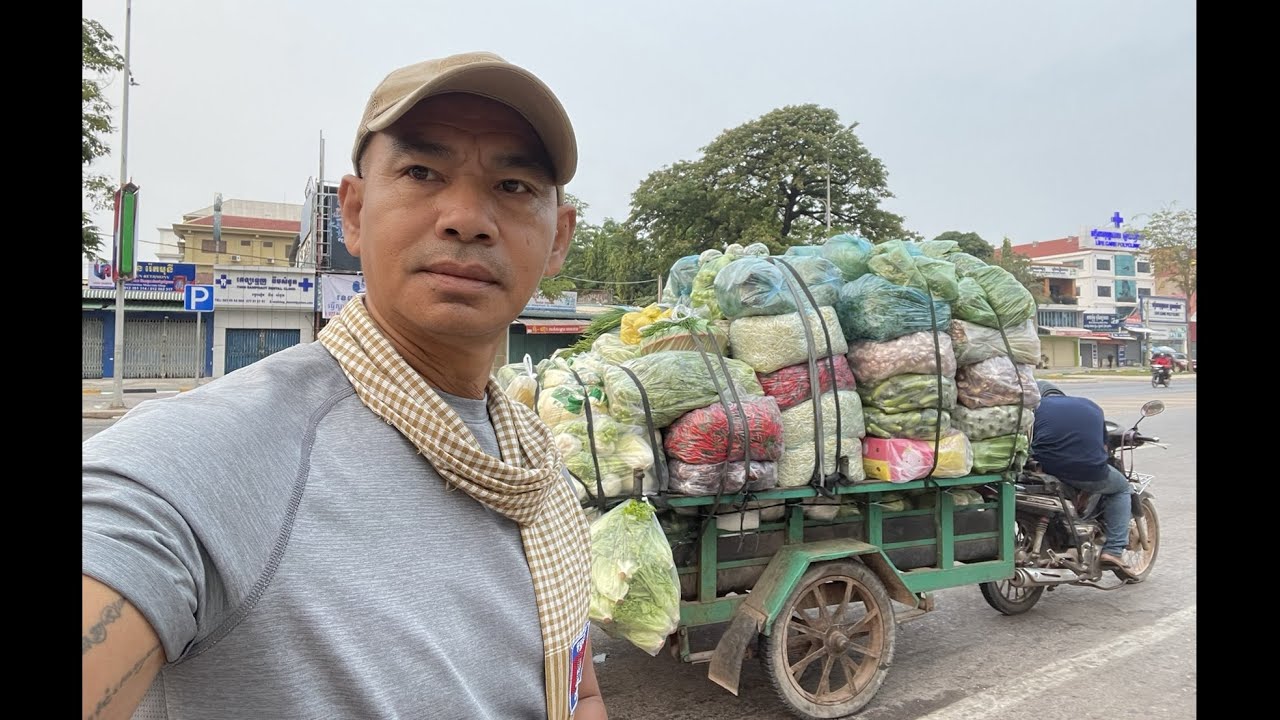 Phsar Samaki  in Siem Reap.    ផ្សារសាមគ្គីនៅសៀមរាប 2022
