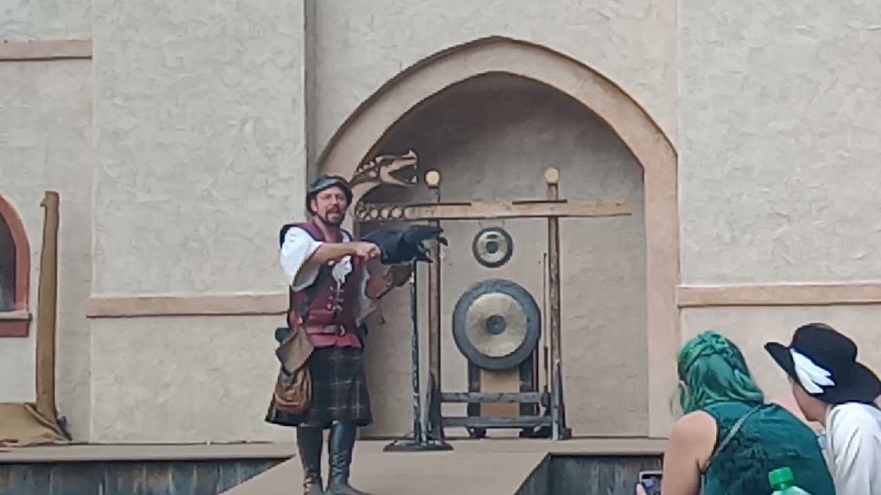Wildlife Revealed presents Birds of Prey at Carolina Renaissance Festival 2021