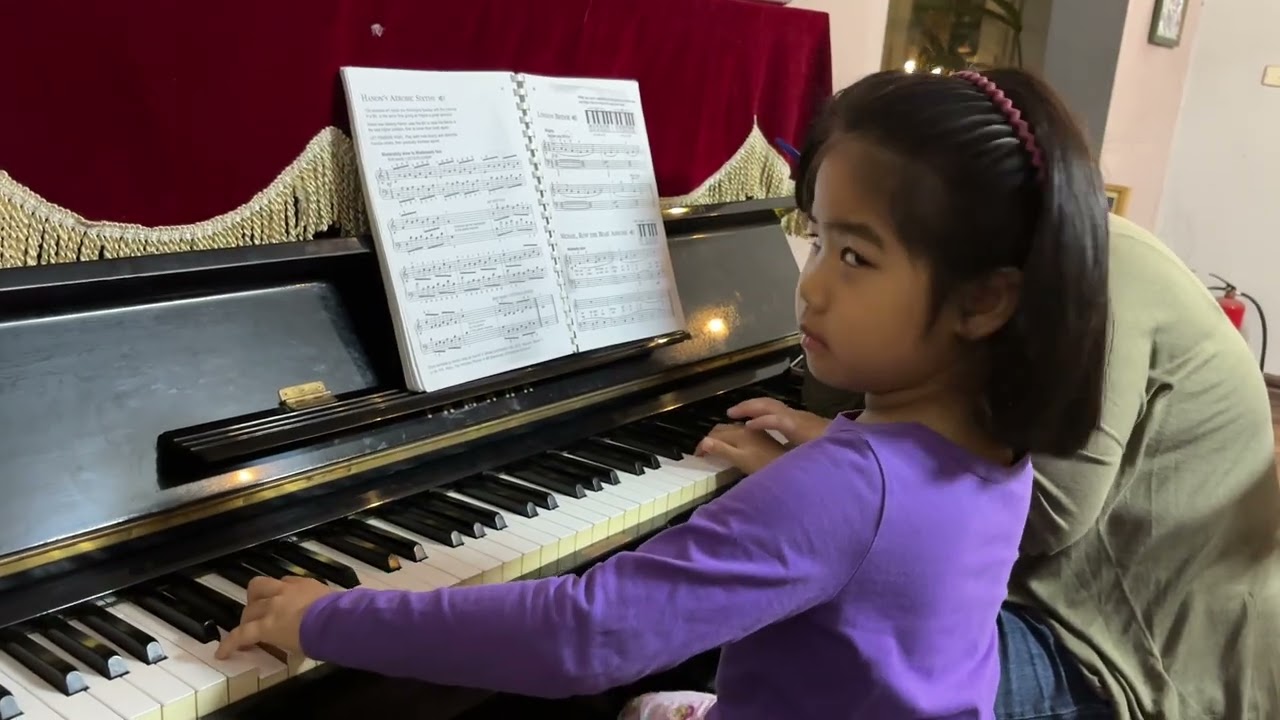[Bơ Na học đàn] Buổi 28 - Bơ phải cố định cổ tay khi đánh, legato bình tĩnh