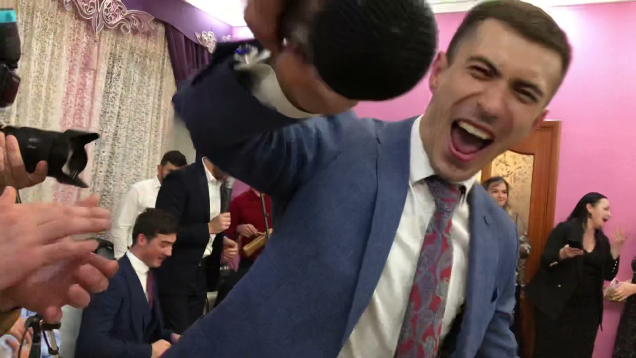 На свадьбе  Евазовых Рустама и Марины