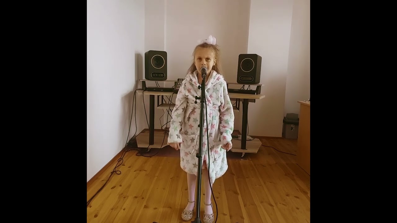 Kornelia Fornalczyk -" Cud w szafie" - Złoty mikrofon 2024 Opoczno