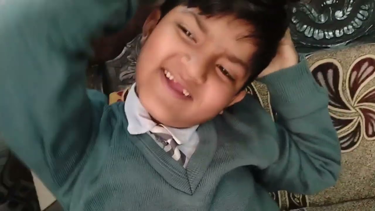 Aaj bahot din Baad aban school gaye rote huye 