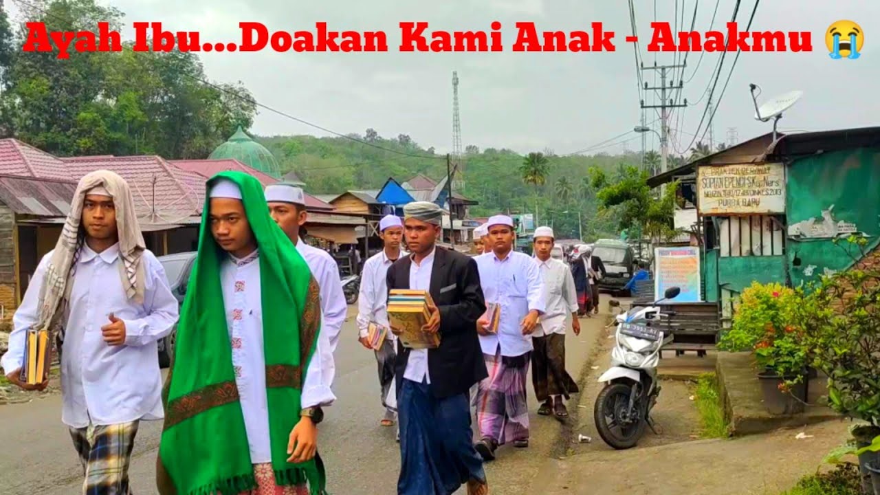 Santri Pesantren Musthafawiyah Purba Baru Mandailing Natal Sumatera Utara Indonesia