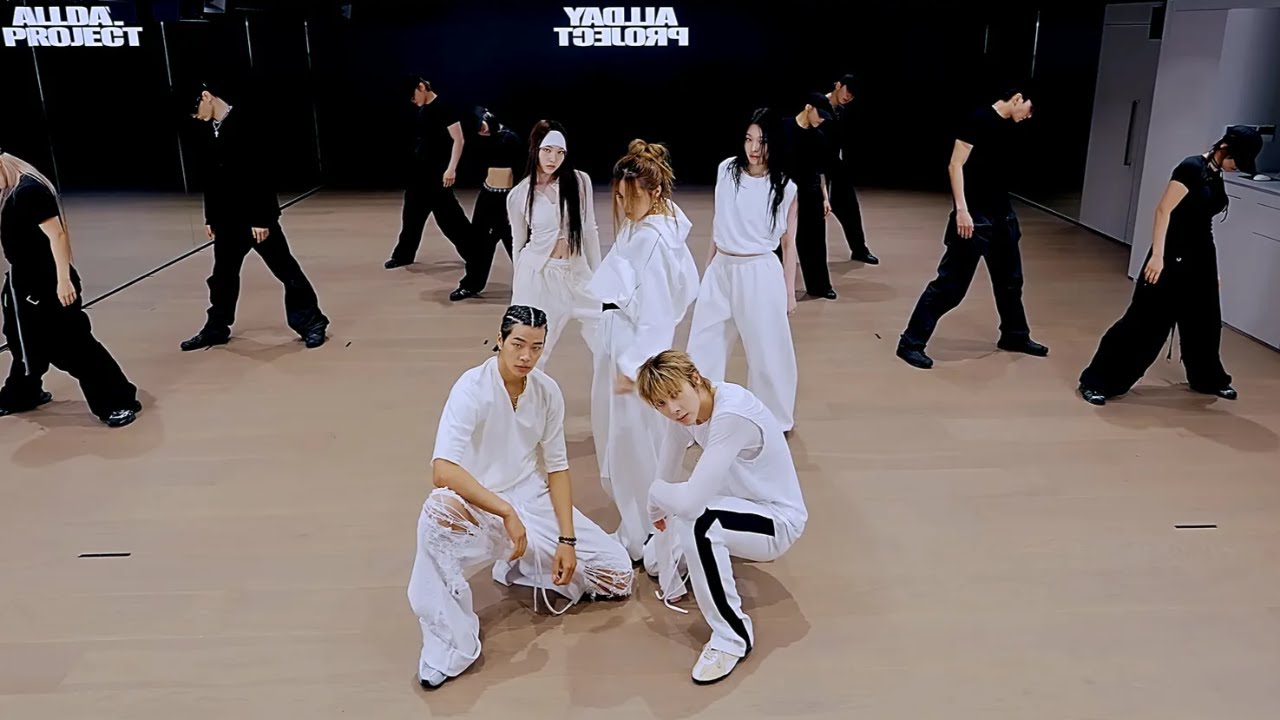 ALLDAY PROJECT - 'FAMOUS' Dance Practice [MIRRORED]