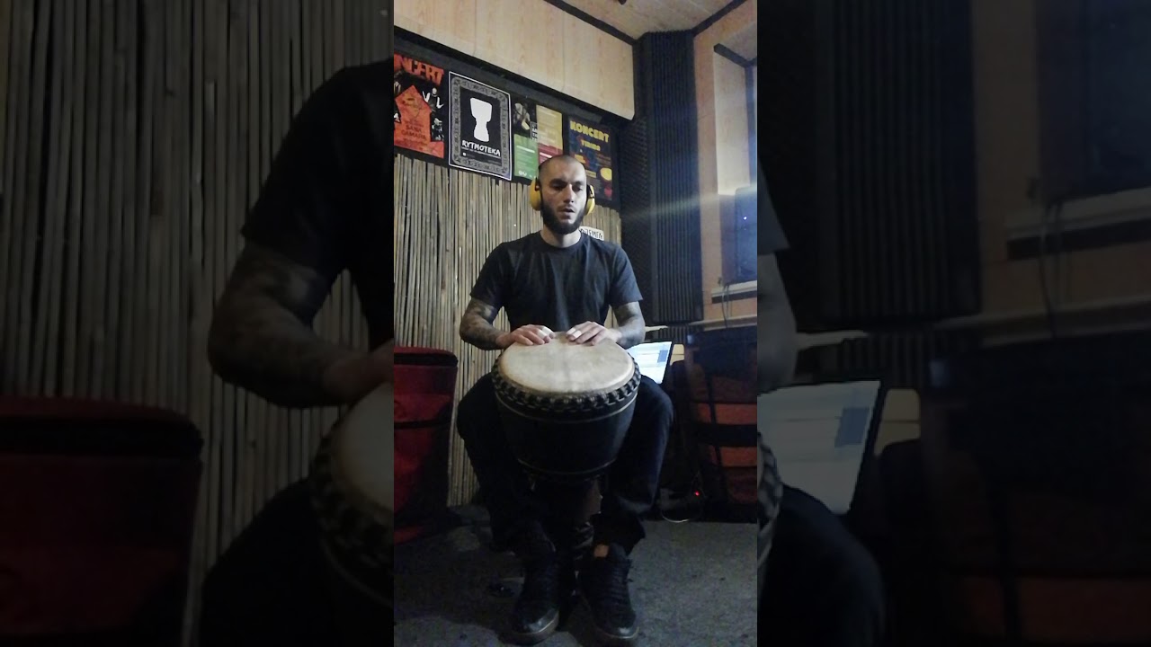 Kawa. Djembe solo phrases from Fadouba Oulare and Sekouba Oulare.