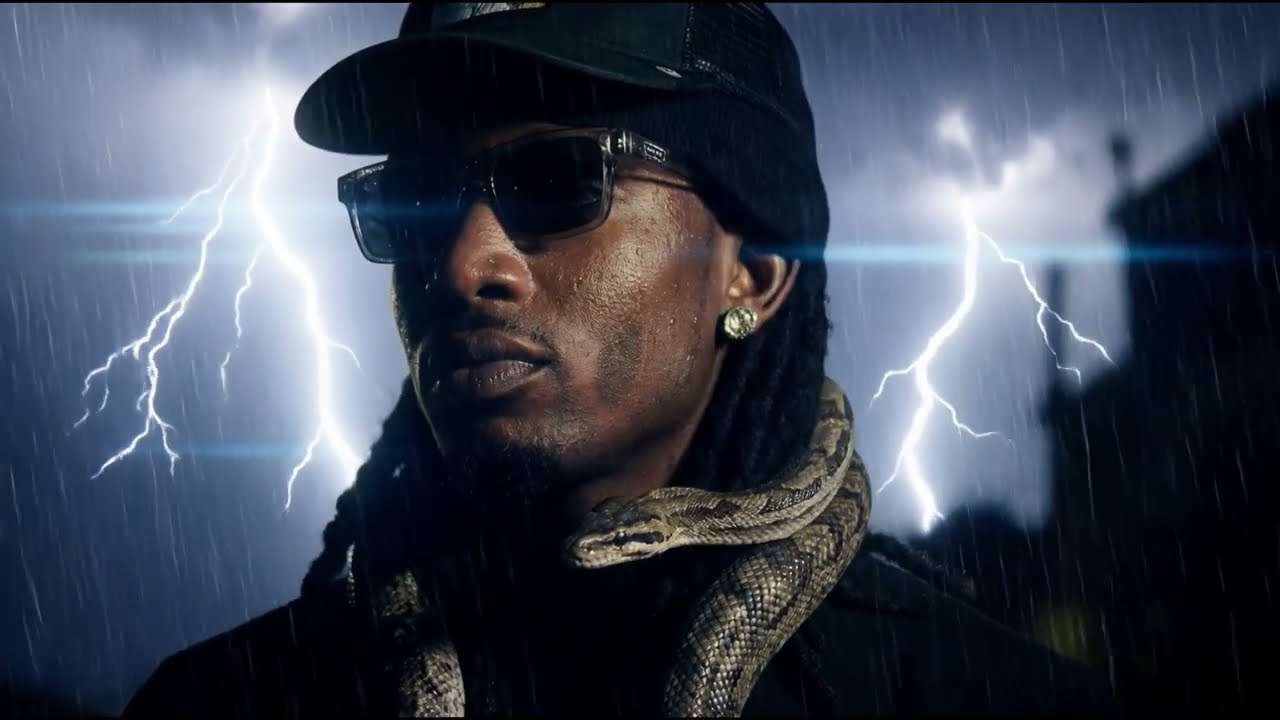 B Vibin - Pradas (Official Music Video) || Shot by @phatheadproductions7802 