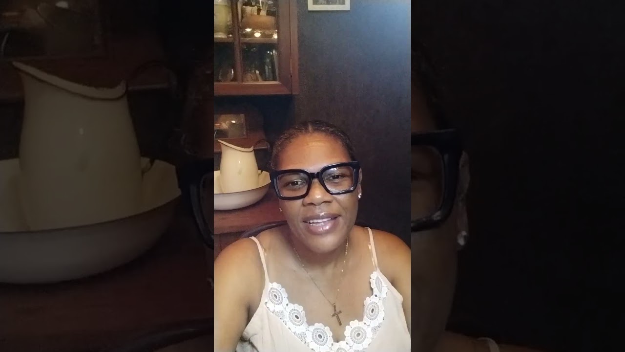 Ester 4:1-17  Mardoqueu pede para Ester, interceder pelos judeus, falando com o rei Xerxes!