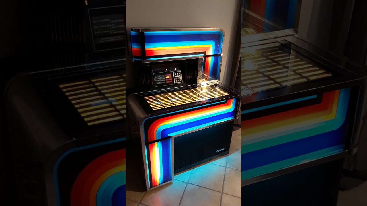 Juke box Seeburg vogue Flynn's Arcade TRON