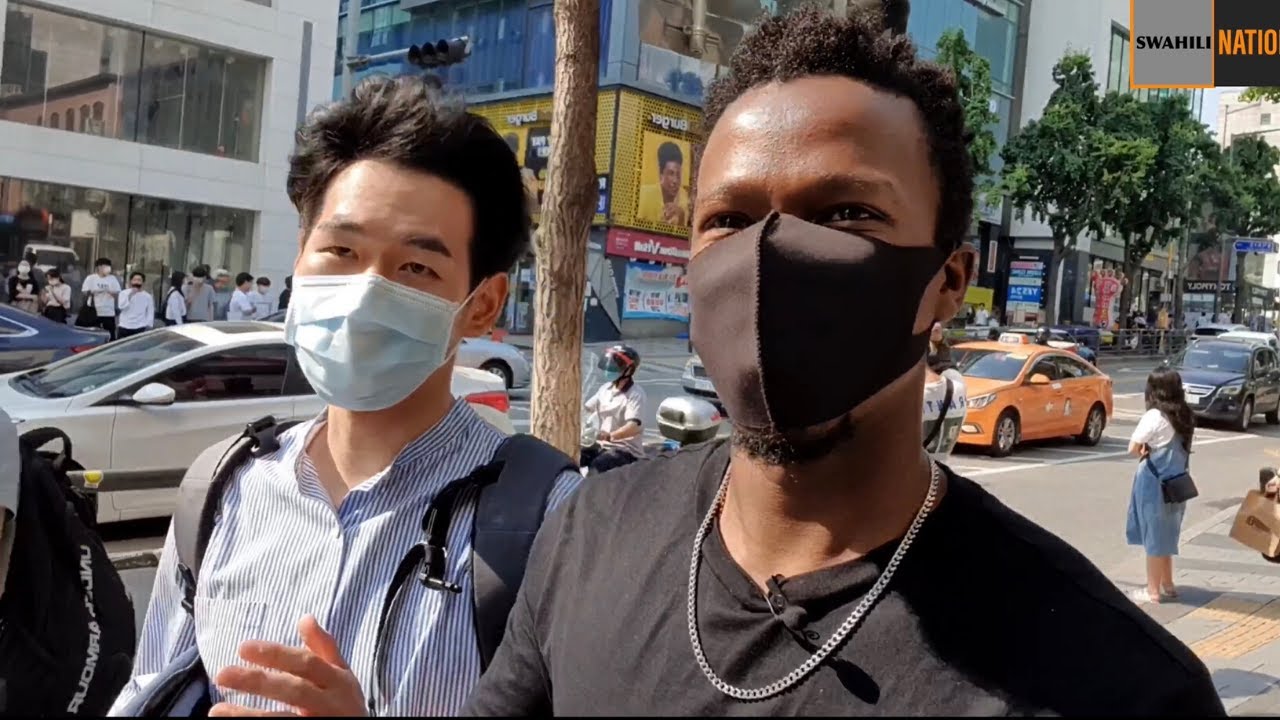 VLOG 2 : THE MOST POPULAR STEERT FOR YOUNG PEOPLE IN KOREA 홍대 | Swahilitotheworld