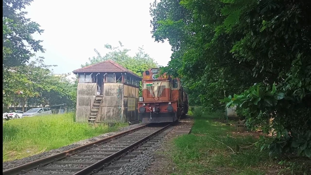 British era Mechanical Signalling Cabin at Mattancherry railway station | Kerala
