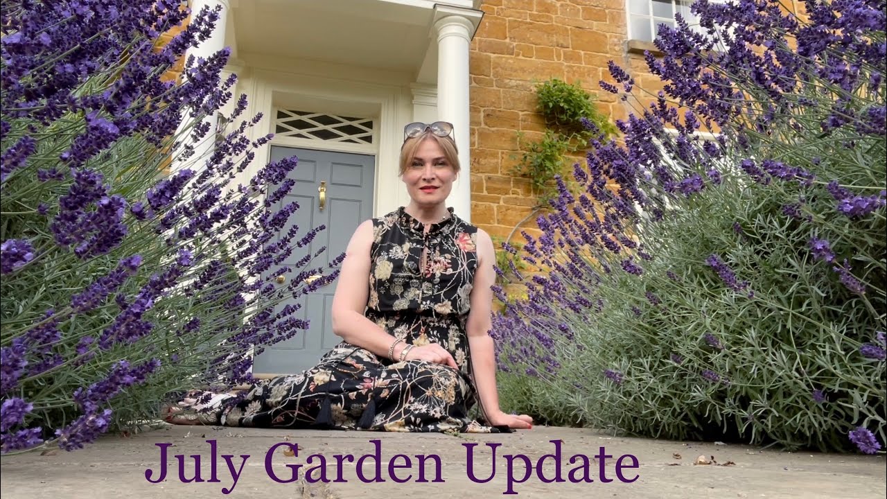 LAVENDER  AND OTHER JULY STARS IN MY ENGLISH GARDEN - + lavender wreath making | Katy at the Manor