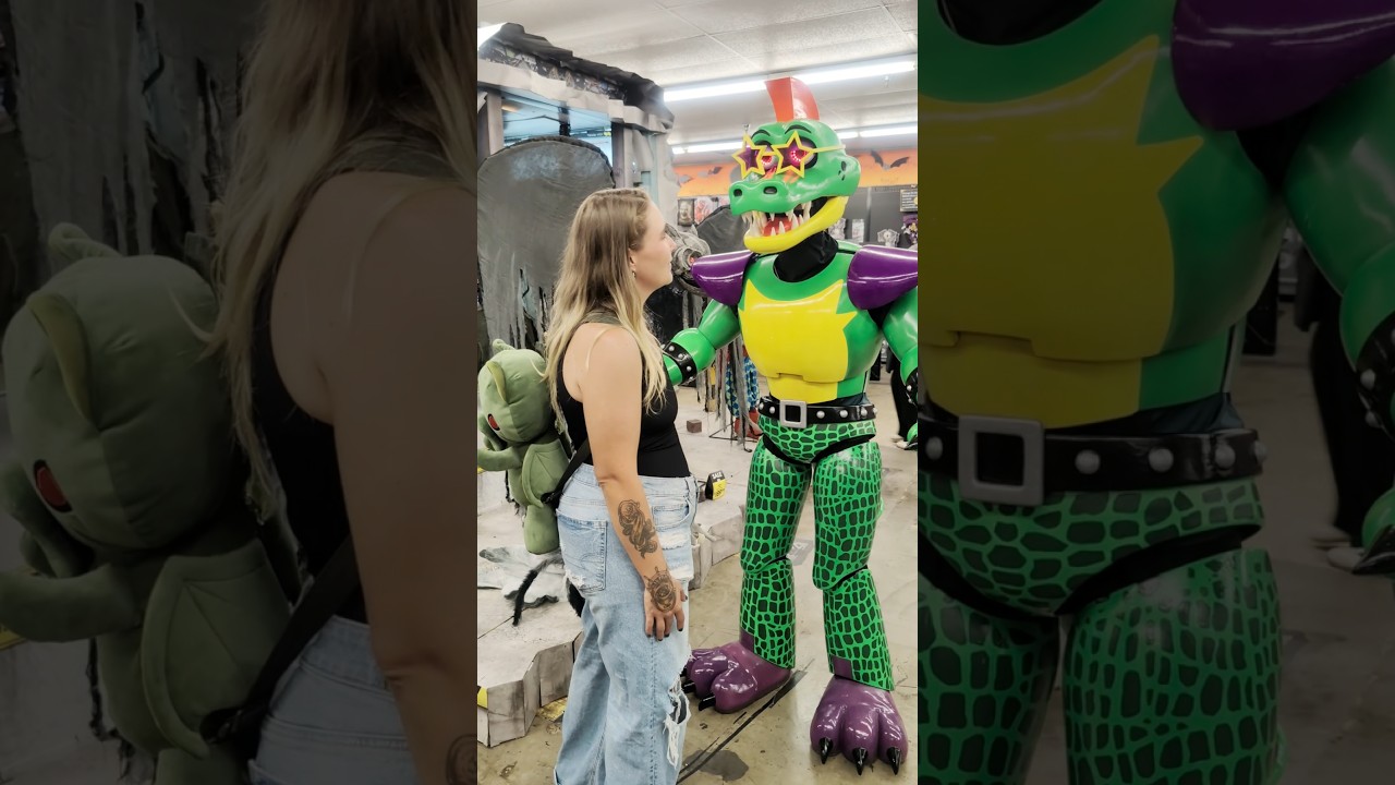 Монти Гатор продаётся в Spirit of Halloween FNaF Security Breach animatronic