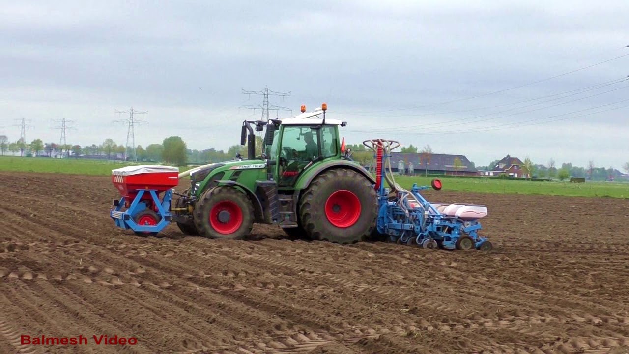 Drilling Maize with Fendt 716.