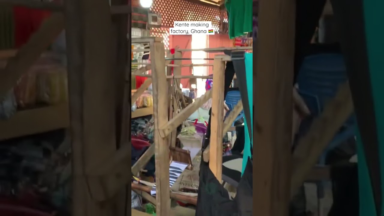 Bonwire Kente weaving center, Kumasi Ghana 🇬🇭 #ghana #kente #kumasi #africanclothes