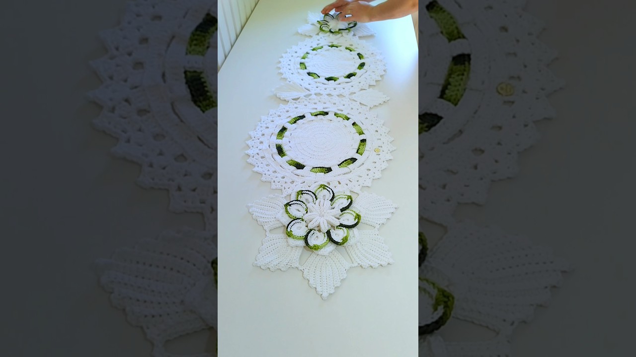 Trilho de Mesa Requinte #crochet #croche #jussanecroche