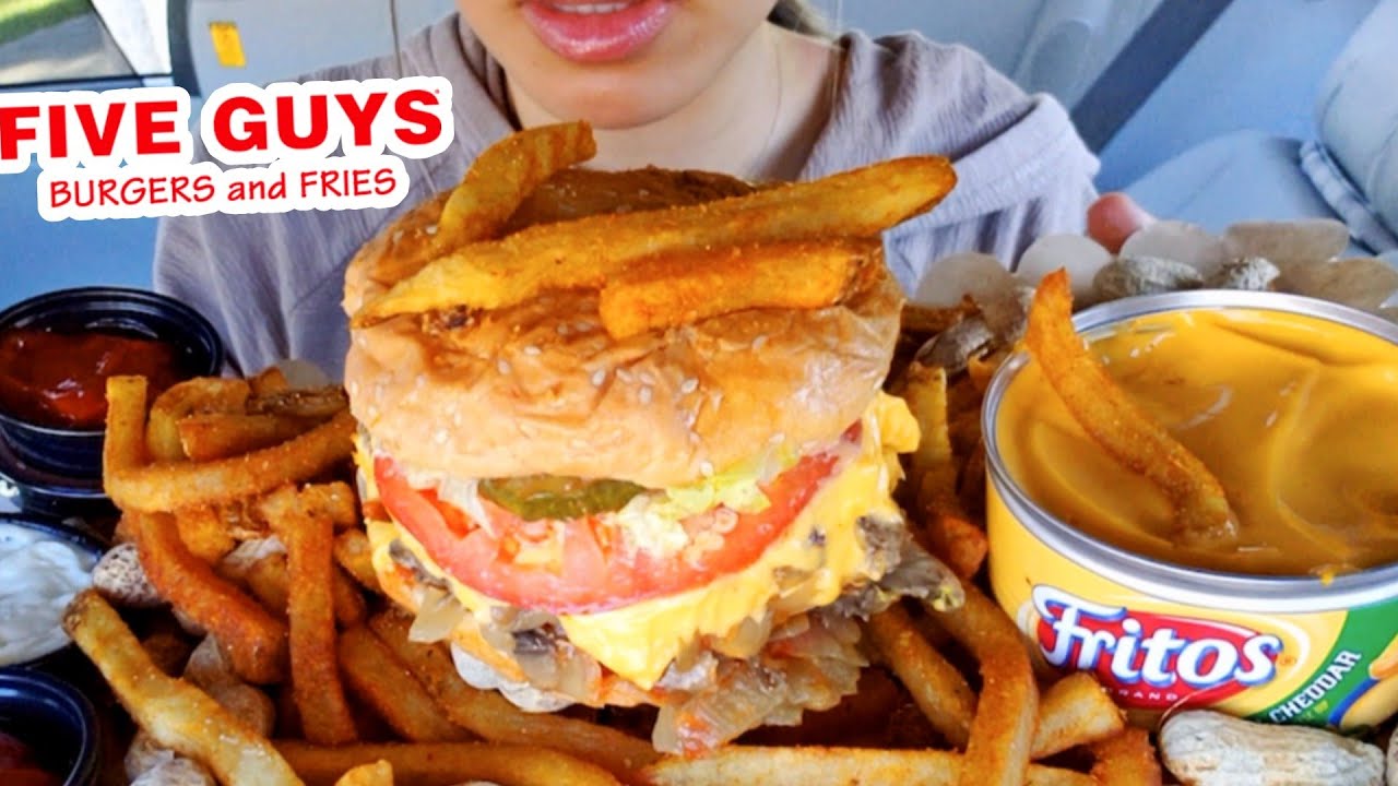 ASMR EATING FIVE GUYS CAR MUKBANG DOUBLE BACON CHEESEBURGER CAJUN FRIES REAL SOUNDS TWILIGHT