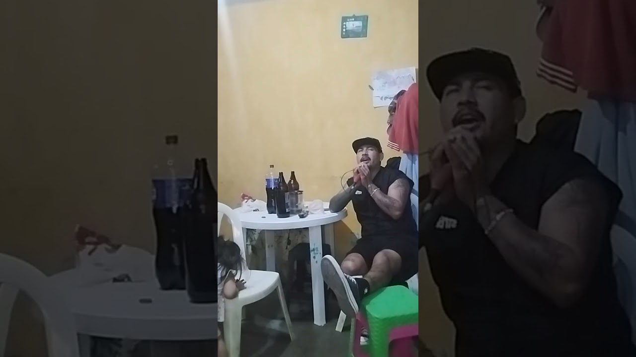 @domingos de karaoke