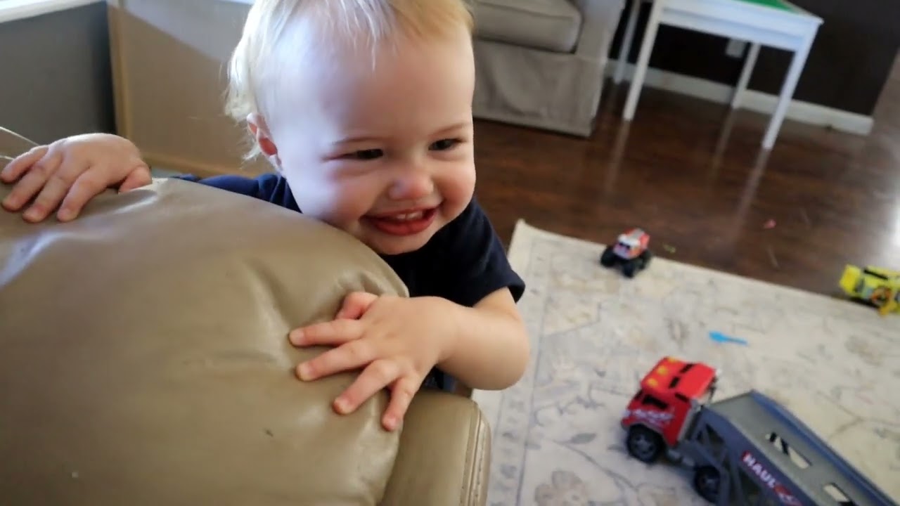Baby Aubrey Giggles as Her Father Chases Her!! Alexa's Makes a New Pet