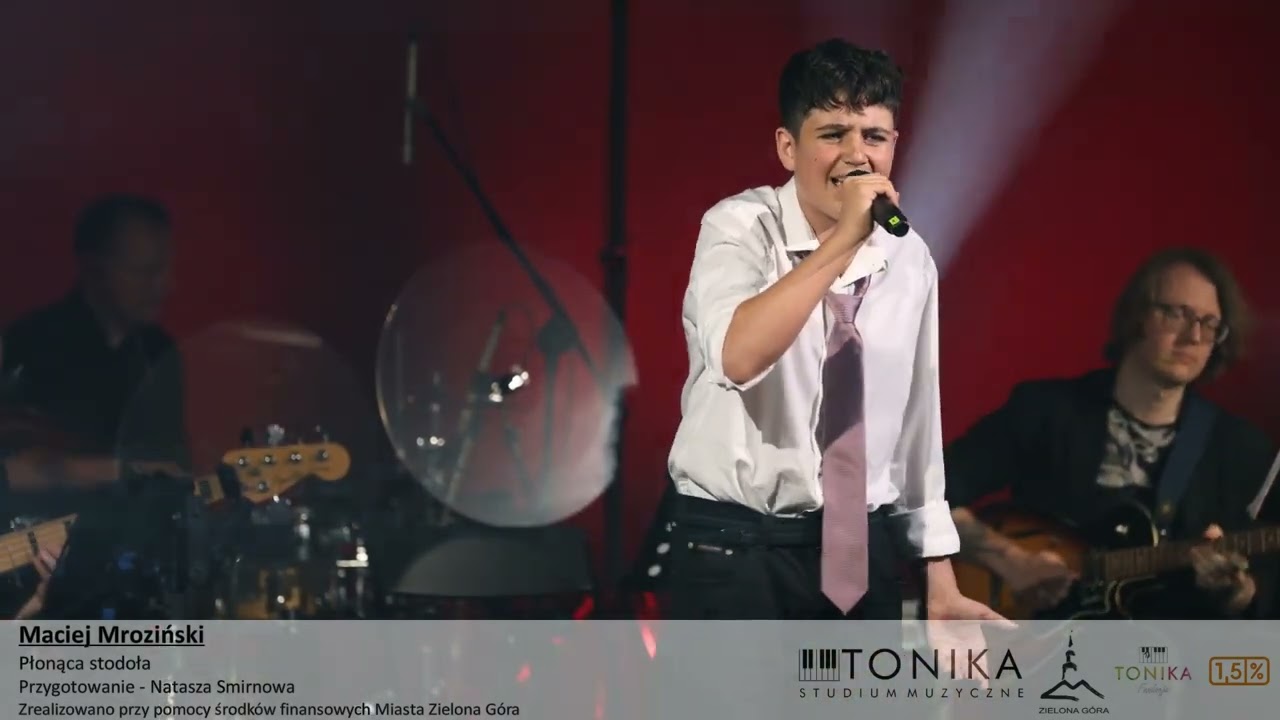 Maciej Mroziński - Płonąca stodoła
