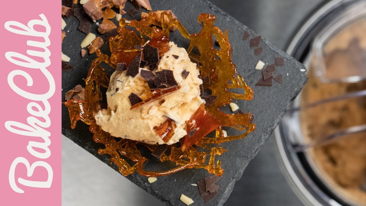 TOFFEE-EIS mit Karamell, Haselnüssen und Nougat