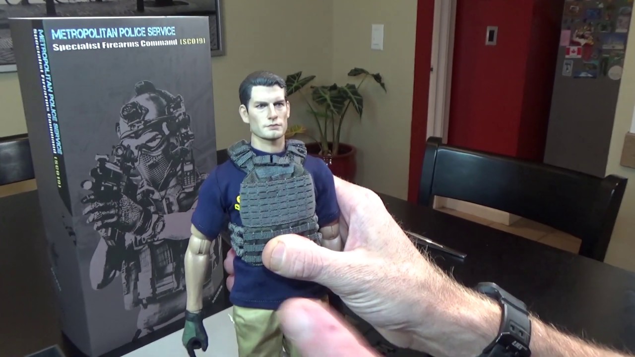 Unboxing the 1/6 Scale Easy & Simple British Metropolitan Police Service Action Figure