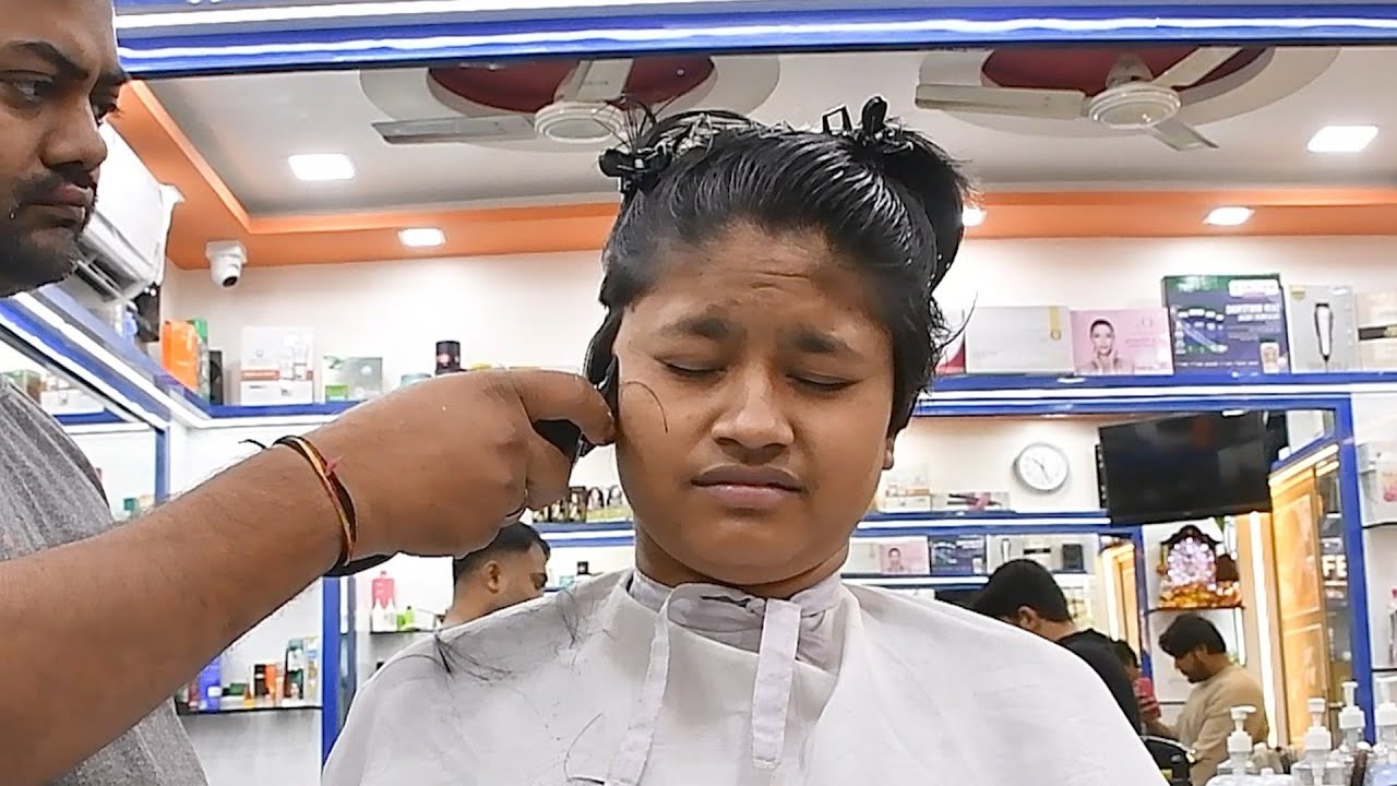Cruel friends tell Chanda to go back to the barber shop