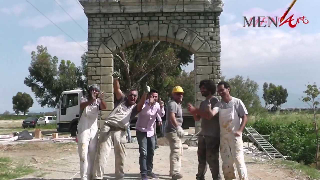 Scenografia in polistirolo Portale in finta pietra -Menart-