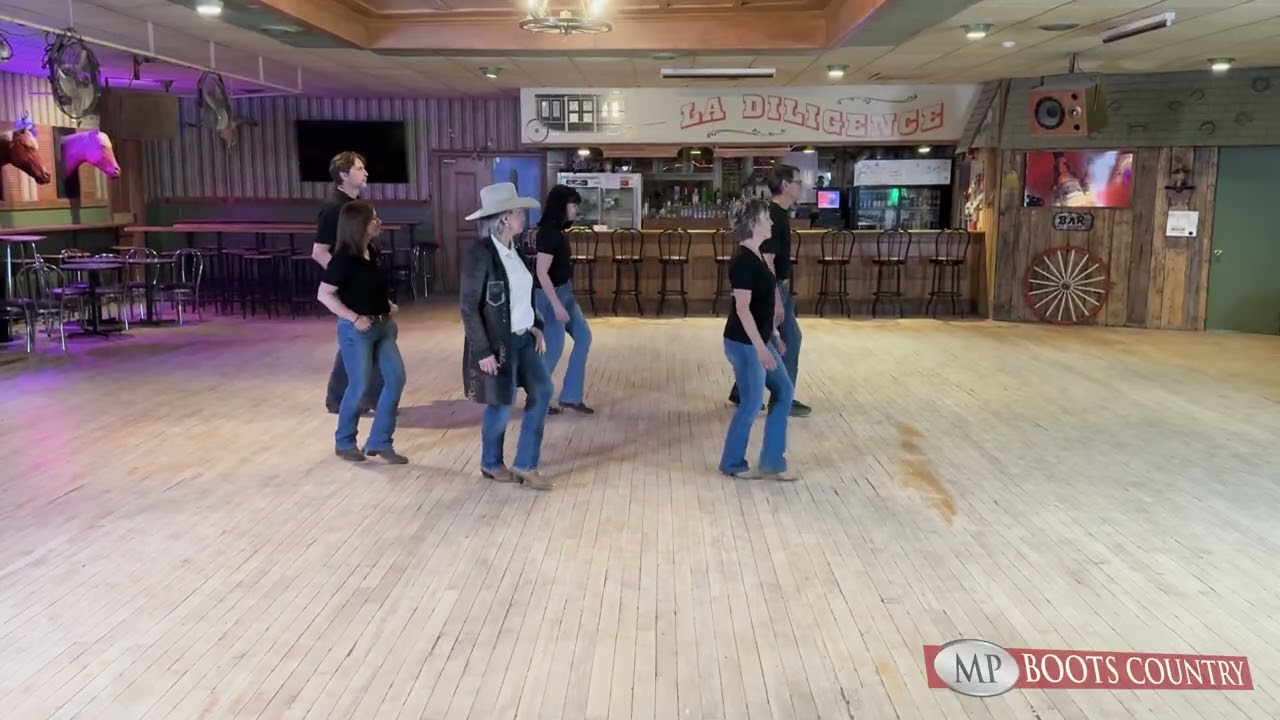 Danse de ligne TWICE  32 comptes