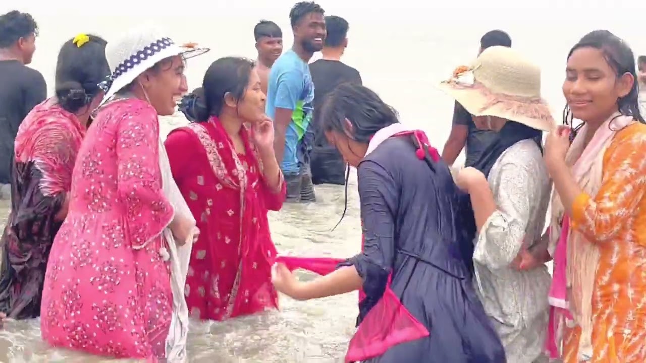 কুয়াকাটা দ্বিতীয় দিন গোসল করার সময় কত সুন্দর মাইয়া বন্ধুরা দেখো #reels #viral #kuakatatour 9/4/2023
