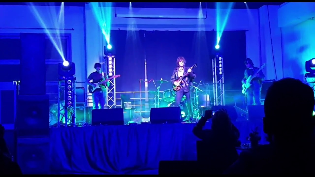DESHEDUS - Il Matto At Live Palladio Live Club