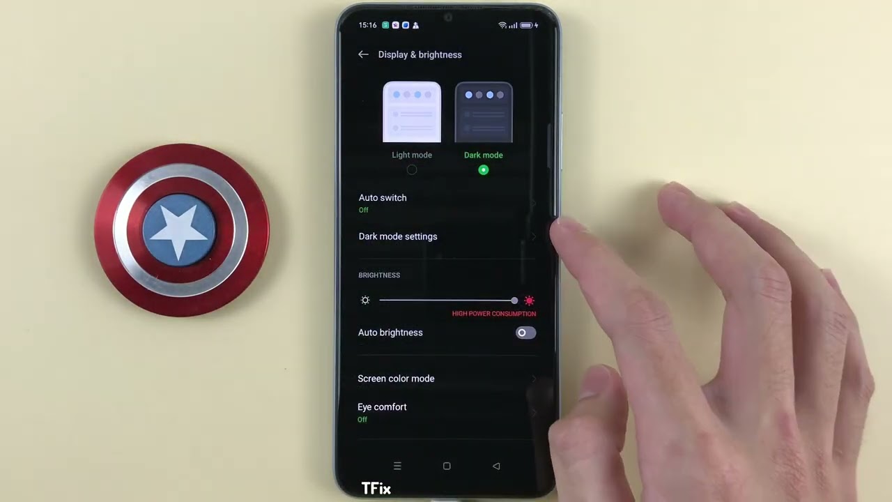The application icon is dark when switching to dark background mode on OPPO A17 Android 12