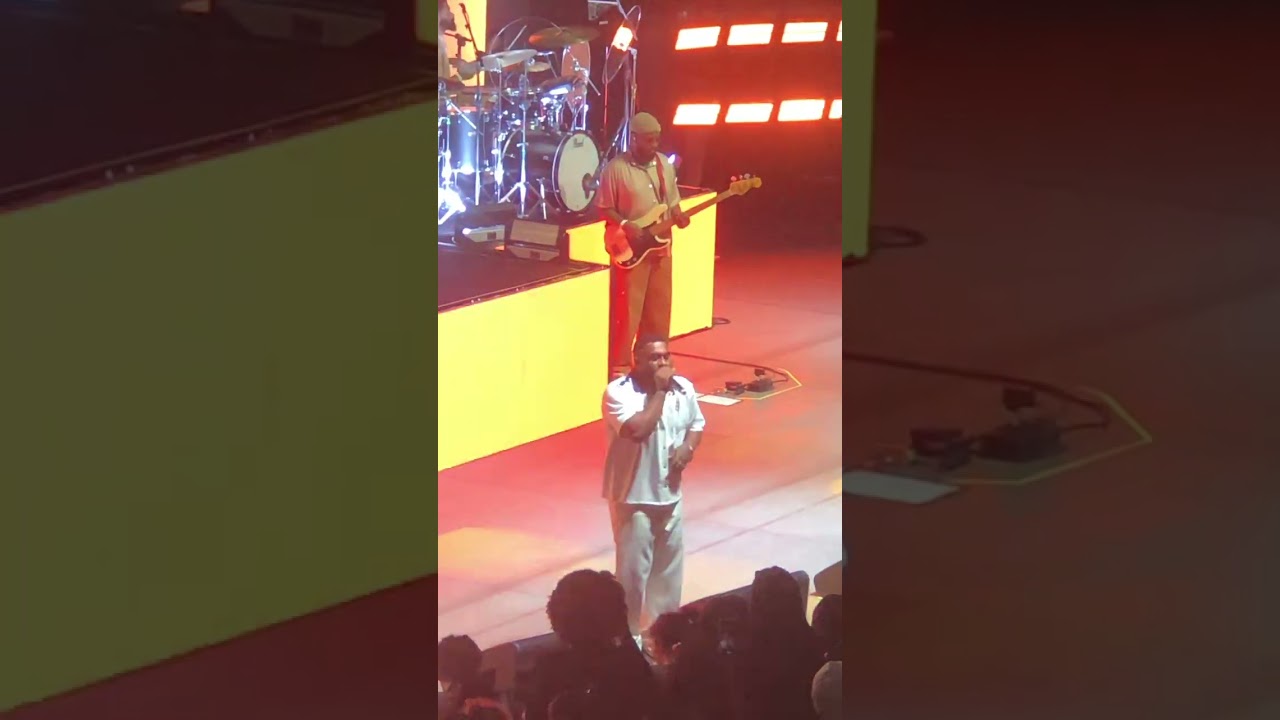 Baco Exu do Blues e Young Piva cantam Lim&atilde;o Siciliano na Concha Ac&uacute;stica