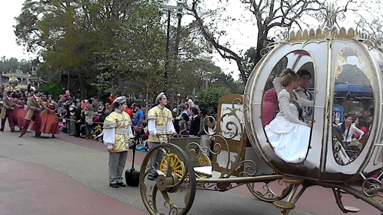 Mickey's Once Upon A Christmas Time Parade 2012