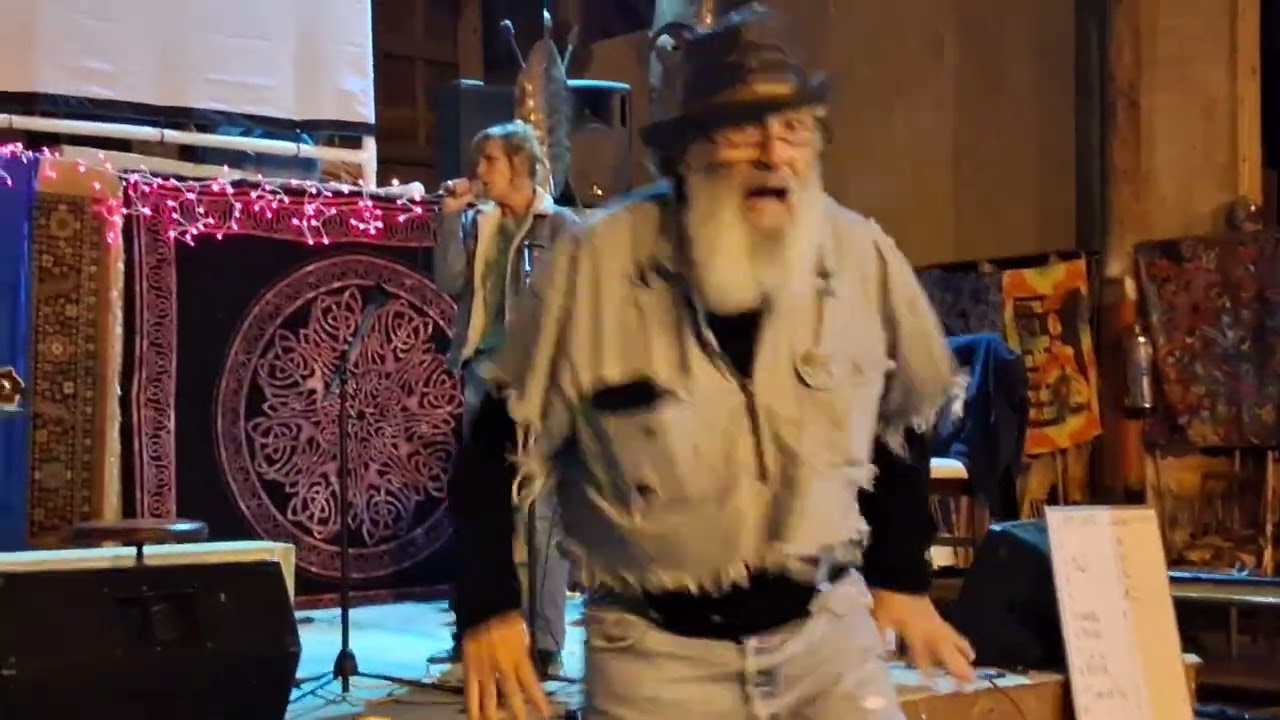 Owl and dancing Al doing lady gaga 