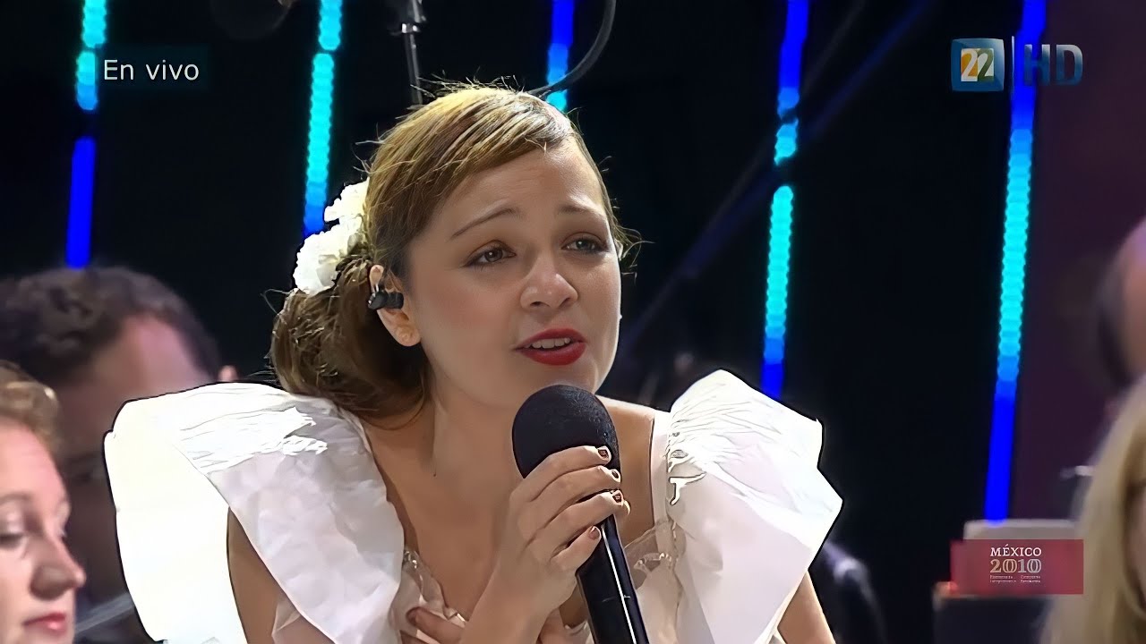 NATALIA LAFOURCADE FAROLITO y Amanecí En Tus Brazos, La Sandunga, Solamente Una Vez, Vereda Tropical