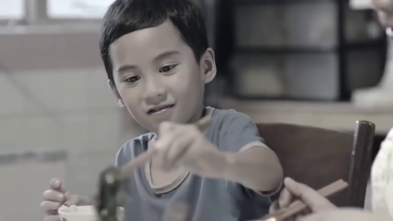 I LOVE my MUM &hearts; - very emotional Video (try not to cry)