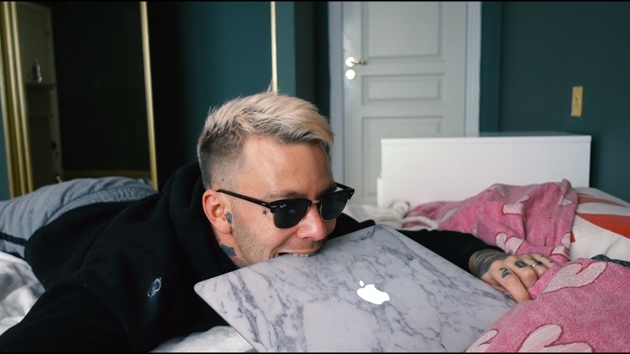 JOCKE RAGGAR PÅ TJEJER!!