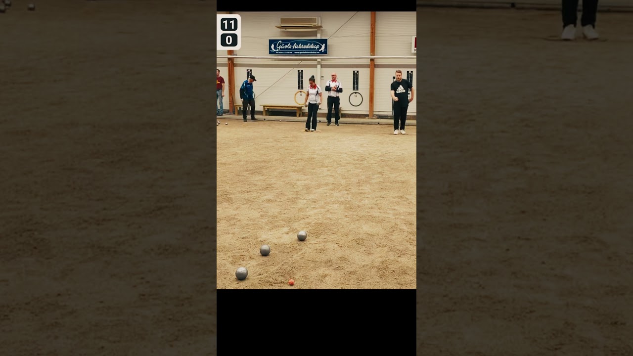 Dodaj trochę nadgarstka... #petanque #bouledepetanque #boule