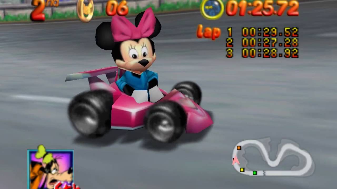 Mickey's Speedway USA - Giant Minnie and tiny racers 1/2