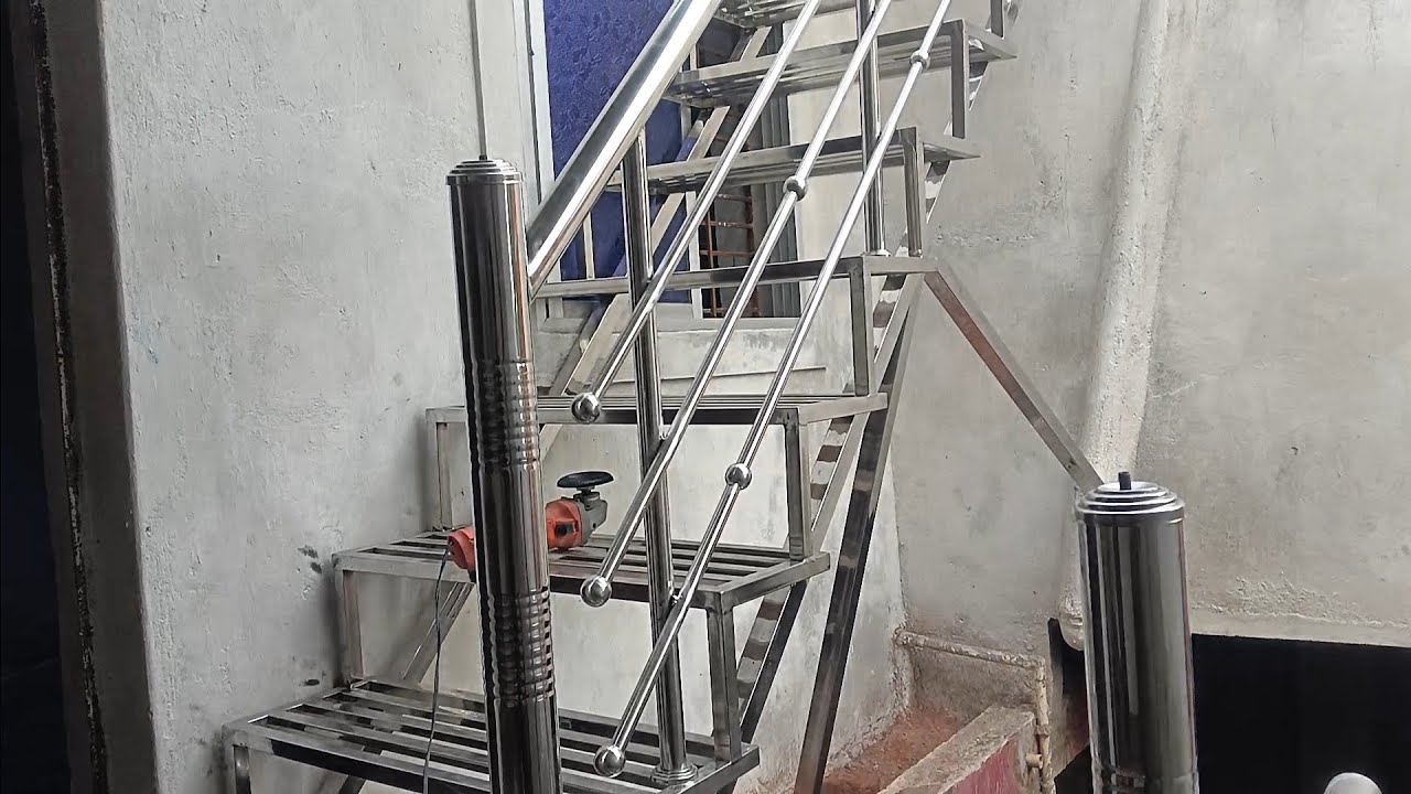 स्टील सीढ़ी  & ralling to making JSL stil 202 great 19 gauge stil pipe....