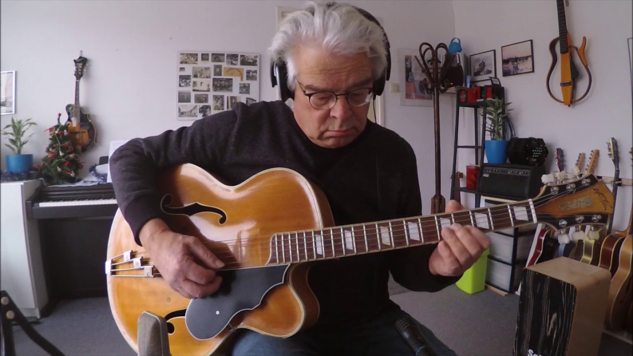 A minor blues improvisation on the restored SA70 from 1952