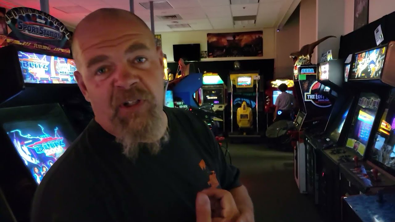 A Mall in Illinois With the Coolest Arcade