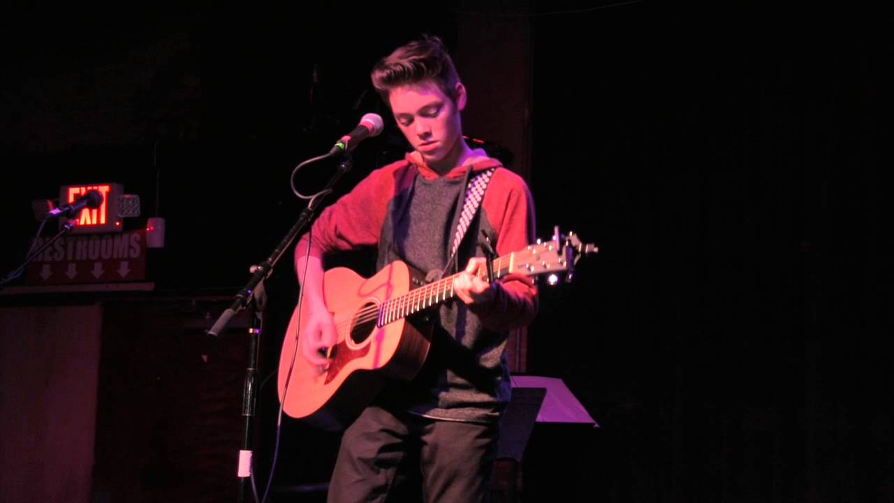 Zach Herron - Stitches Live