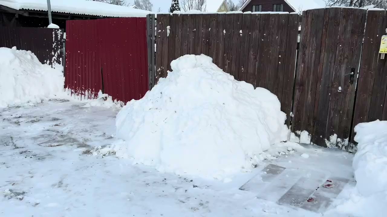 Снег на даче)