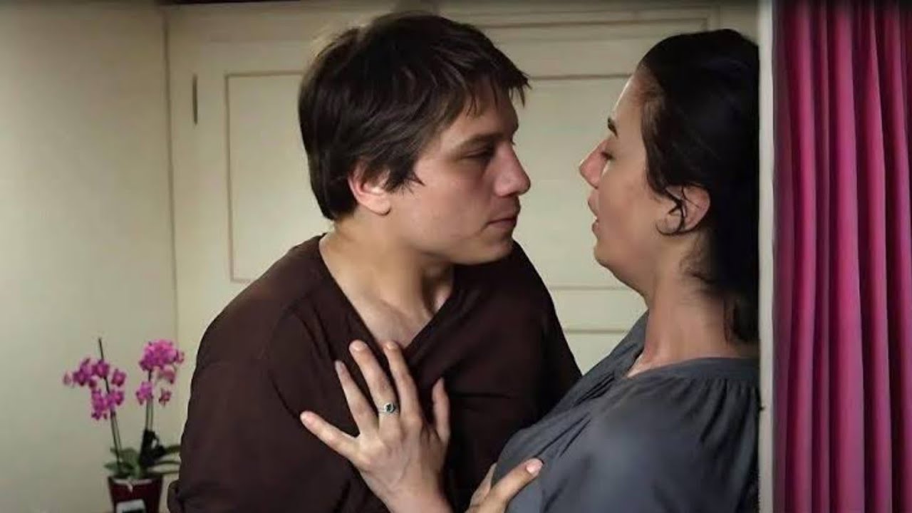 A Desperate Attempt to Fix His Parents&rsquo; Relationship||Family Practice ( 2018 )Family